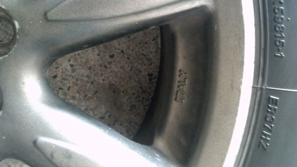 แม็กกล้วยขอบ 15 พร้อมยาง 4 รู 100กับ114