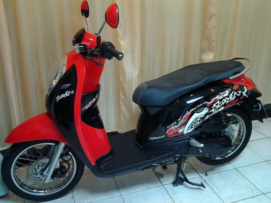 ขาย Scoopy-i ลายแอคทีฟบอย ดำแดง วิ่งน้อย ปี55(2012) ราคาเร้าๆเลยครับ