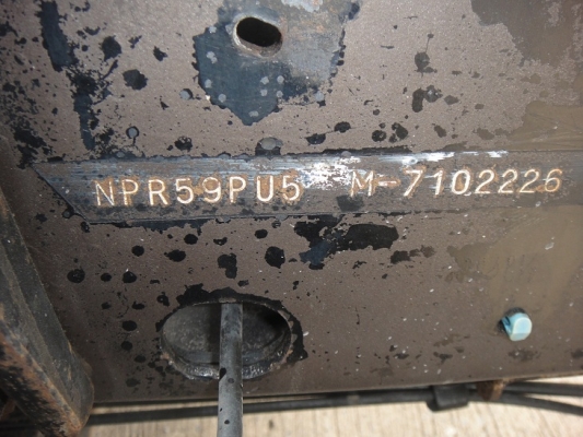 รับมัดจำแล้วครับ ขาย ISUZU NPR 115 แรง ยาว 5 เมตร  ห้างแท้ เกียร์สั้น