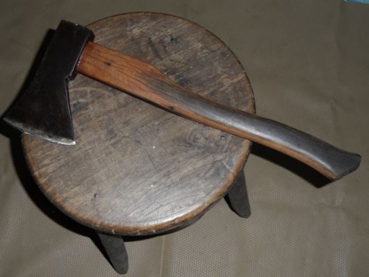 ขวานตราเพชรฝัง เกา