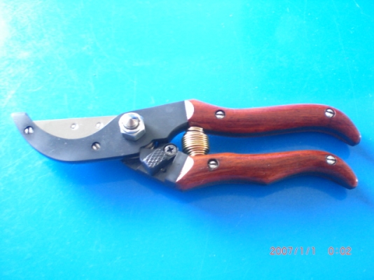 ขาย กรรไกร ตัดกิ่ง Hand made อุทัยธานี