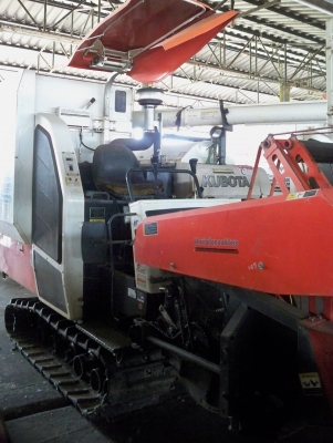 ขายรถเกี่ยวข้าว DC-95GM