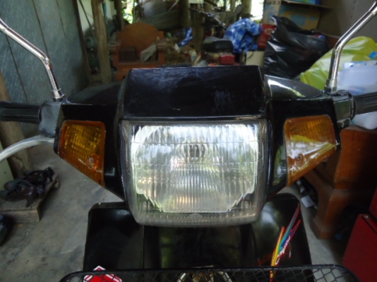 SUZUKI CRYSTAL 110CC มีเล่มทะเบียน เครื่องแน่น เอาไปเติมน้ำมันขี่ได้เลย ครับ  ขายราคาถูกๆครับ 4,000.- อยู่เชียงใหม่ครับ