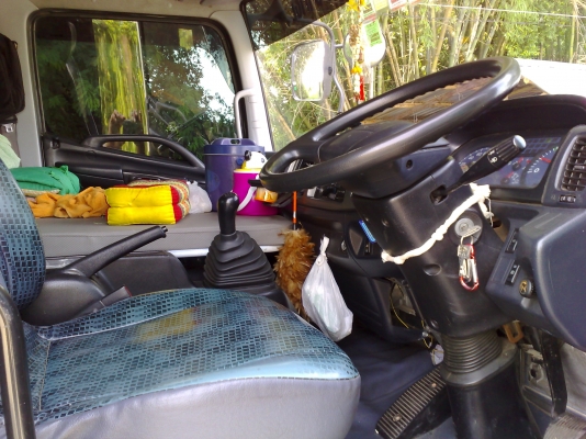 ขายรถหัวลาก HINO MEGA 380 EURO3 ปี 54 วิ่ง 269243 ก.ม สวยเดิมๆเครื่องดีเกียร์เดิมยางดี 10 เส้น