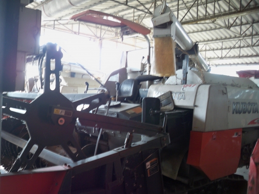 ขายรถเกี่ยวข้าว DC-95GM