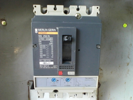 ขายตู้ไฟพร้อมเบรคเกอร์