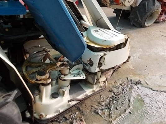 รหัส:12000857รถเกี่ยวข้าวเดินตามเครื่องKF34Gขนาด2.3PS.คล่องตัวสภาพสวยเกี่ยวง่ายwww.nihonmono.com