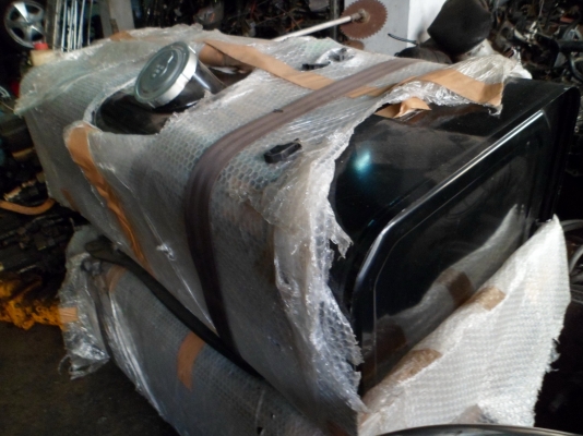 ขายถังน้ำมัน 200 L ของใหม่นอก ขายถังน้ำมัน 200 L ของใหม่นอก