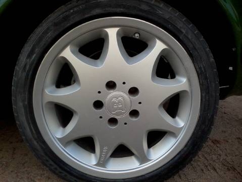 ลดราคาขาย เบนซ์ 230E W123 ปี 1988 เครื่อง J เกียร์ ออโต้ ทำสีมาใหม่เอี่ยมไม่ถึง 2 อาทิตย์