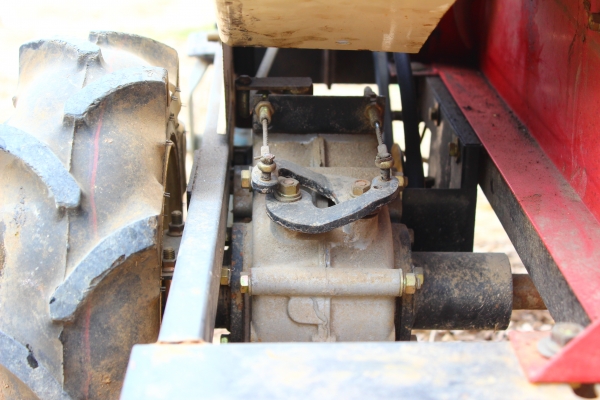 เครื่องย่อยกิ่งไม้มีเกียร์เดินหน้าถอยหลัง+วีดีโอ เครื่องย่อยกิ่งไม้มีเกียร์เดินหน้าถอยหลัง+วีดีโอ