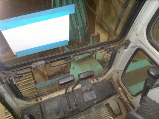 รถขุดเล็ก KOMATSU PC40-7 มีไลน์หัวเจาะ แทร็กเหล็ก สภาพดี ใช้งานได้เลย รถนอกนำเข้าจากญี่ปุ่น ไม่เคยใช้ในไทย ติดต่อ มานะ 085-9049669