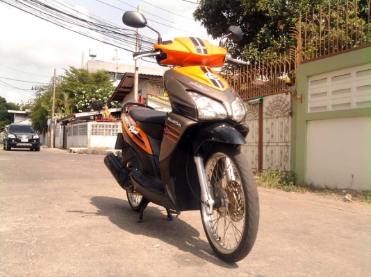 ขออนุญาติขาย Honda Click Play สีส้มเทา ล้อเงิน