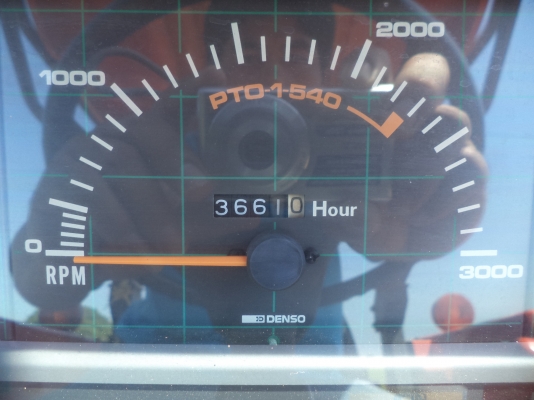 รถแทรกเตอร์