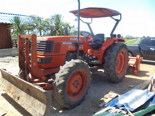 รถแทรกเตอร์