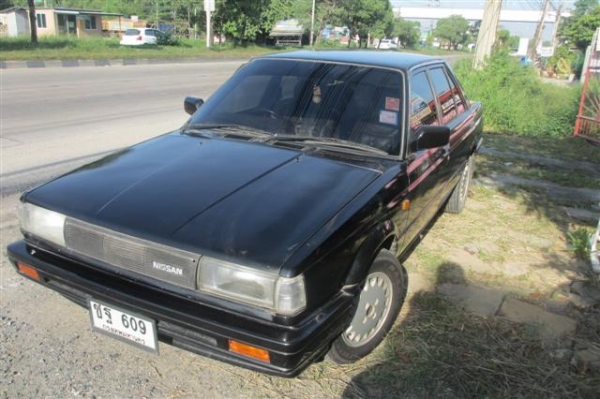 ขาย NISSAN สภาพดีสีสวยๆครับพร้อมโอน