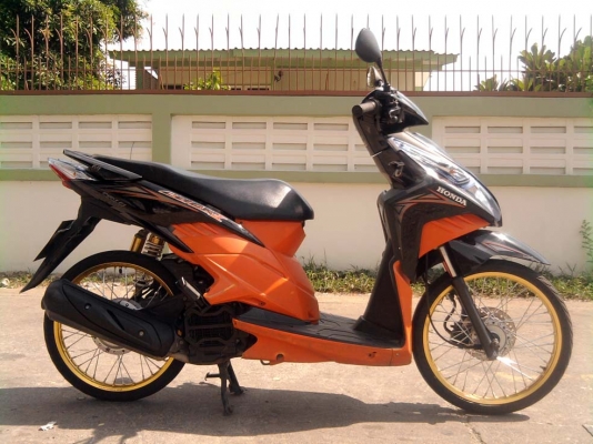 ขออนุญาติขาย Honda Click 110i สีดำส้ม ล้อทอง