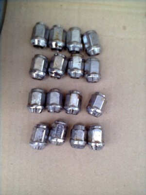 ขายแม็ก 4 รู 100 ขอบ17 สวยๆ 4 วง พร้อม 16 ตัว