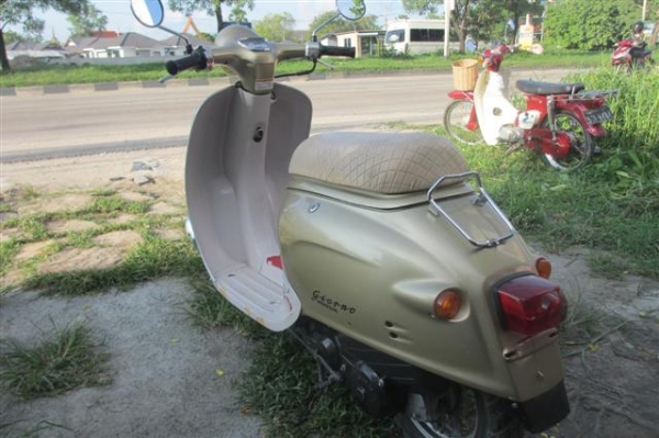ชาย Giorno 50CC. เครื่องดีสีสวย (จัดส่งทั่วไทย) ชาย Giorno 50CC. เครื่องดีสีสวย (จัดส่งทั่วไทย)