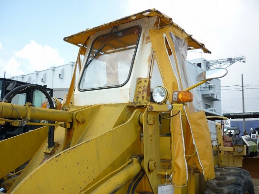 รถตักล้อยาง KOMATSU 510 รอนำเข้าครับ รถสวยจริงๆ ราคาถูกสั่งจองก่อนได้ มานะ 085-9049669