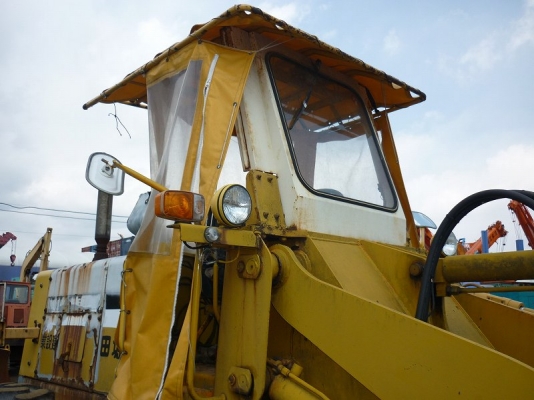 รถตักล้อยาง KOMATSU 510 รอนำเข้าครับ รถสวยจริงๆ ราคาถูกสั่งจองก่อนได้ มานะ 085-9049669