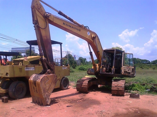 ขายด่วน..รถขุด KOMATSU PC200-3 แรงขุดดี ทำงานไว ได้งานมาก ทำงานได้ดีไม่มีร้อน ประหยัดน้ำมัน รถสวย พร้อมใช้งาน.