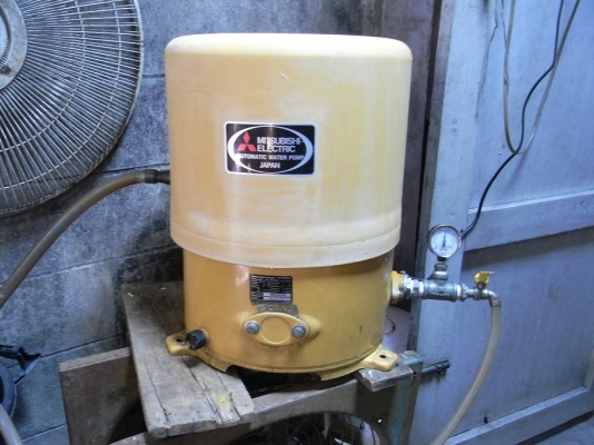 ขายปั้มน้ำ Mitsubishi 200 W สภาพสวย พร้อมใช้งาน รับประกันคุณภาพ ดูประวัติการขายผมได้ครับ