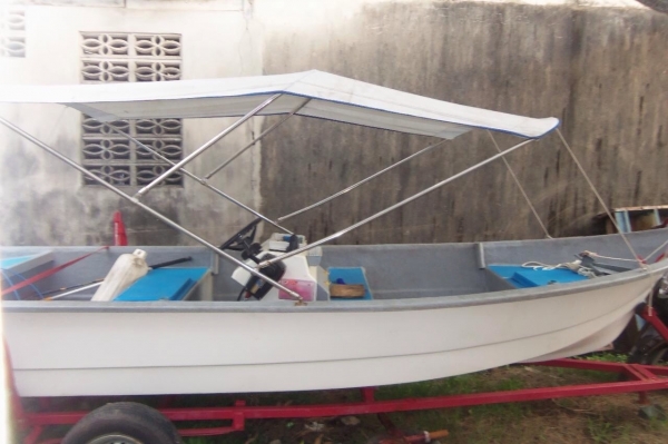 ขายเรือ 16 ฟุต สภาพใหม่พร้อมใช้เครื่อง TOHATSU 30 แรง 081-4307676 ขายเรือ 16 ฟุต สภาพใหม่พร้อมใช้เครื่อง TOHATSU 30 แรง 081-4307676