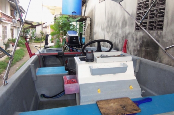 ขายเรือ 16 ฟุต สภาพใหม่พร้อมใช้เครื่อง TOHATSU 30 แรง 081-4307676 ขายเรือ 16 ฟุต สภาพใหม่พร้อมใช้เครื่อง TOHATSU 30 แรง 081-4307676