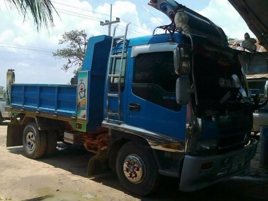 ISUZU DECA 195 HP 6HE1 หกล้อดั๊มพ์ กระบะดั๊มพ์เหล็ก 6 ตันความยาว 3.60 เมตร ช่วงล่างใหญ่คัชซีสวย เครื่องแน่นดีไม่มีเยิ้ม ภายในเก๋งคอนโซลสวย เครื่องเสียง แอร์์เย็น พ.เพาเวอร์ ก.ไฟฟ้า เบรคทริ๊ปฟี้ครบครัน เอกสารทะเบียนครบพร้อมโอน ราคาต่อรองได้ครับ ISUZU DECA 195 HP 6HE1 หกล้อดั๊มพ์ กระบะดั๊มพ์เหล็ก 6 ตันความยาว 3.60 เมตร ช่วงล่างใหญ่คัชซีสวย เครื่องแน่นดีไม่มีเยิ้ม ภายในเก๋งคอนโซลสวย เครื่องเสียง แอร์์เย็น พ.เพาเวอร์ ก.ไฟฟ้า เบรคทริ๊ปฟี้ครบครัน เอกสารทะเบียนครบพร้อมโอน ราคาต่อรองได้ครับ