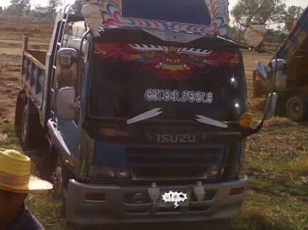 ISUZU DECA 195 HP 6HE1 หกล้อดั๊มพ์ กระบะดั๊มพ์เหล็ก 6 ตันความยาว 3.60 เมตร ช่วงล่างใหญ่คัชซีสวย เครื่องแน่นดีไม่มีเยิ้ม ภายในเก๋งคอนโซลสวย เครื่องเสียง แอร์์เย็น พ.เพาเวอร์ ก.ไฟฟ้า เบรคทริ๊ปฟี้ครบครัน เอกสารทะเบียนครบพร้อมโอน ราคาต่อรองได้ครับ ISUZU DECA 195 HP 6HE1 หกล้อดั๊มพ์ กระบะดั๊มพ์เหล็ก 6 ตันความยาว 3.60 เมตร ช่วงล่างใหญ่คัชซีสวย เครื่องแน่นดีไม่มีเยิ้ม ภายในเก๋งคอนโซลสวย เครื่องเสียง แอร์์เย็น พ.เพาเวอร์ ก.ไฟฟ้า เบรคทริ๊ปฟี้ครบครัน เอกสารทะเบียนครบพร้อมโอน ราคาต่อรองได้ครับ