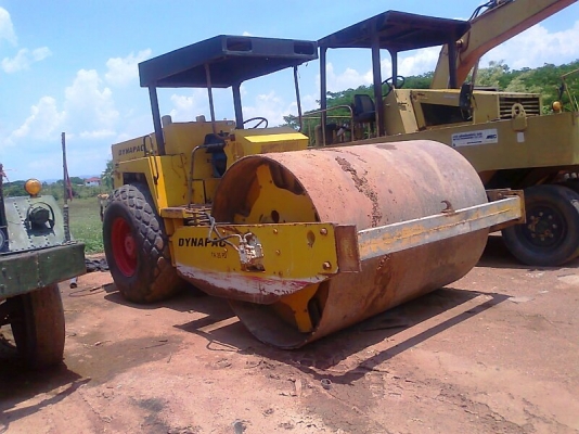 ขาย..รถบดอัดสั่นสะเทือน DYNAPAC PA 25PD แบบ 2 เพลา รถสวย พร้อมใช้งาน.