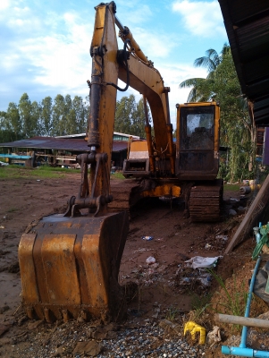 ต้องการขายรถแบ็คโครKOMUZZU PC 100-3