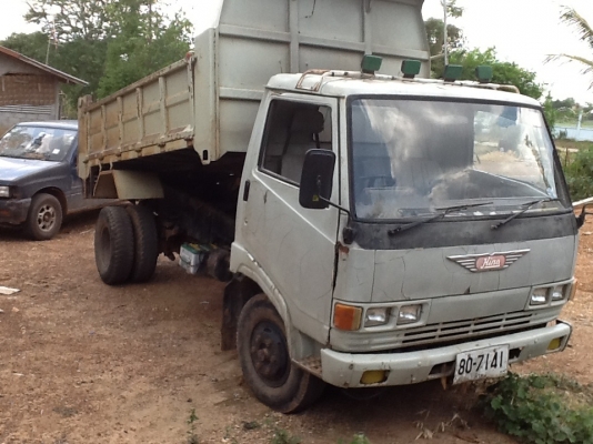 ขอบคุณพี่น้องชาว 101 มัดจำ 50000 ขายด่วน km777 เครื่อง WO4D 117 HP FBR หลัง ยางพอใช้แคชชีสวยจัด ทะเบียนขาด2ปี