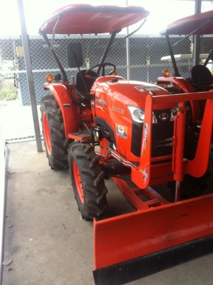 ขายรถแทรกเตอร์ KUBOTA MAX L3608