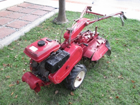 รหัส:13001133รถพรวนดินเดินตามเครื่องเบนชิลG510L(5.0ps)เป็นรุ่นกระทัดรัดชุดพรวนดินกว้าง40cm.www.nihonmono.com