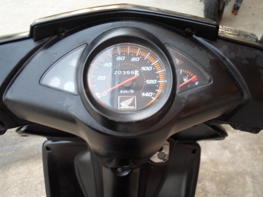 ขาย Click ปี 49รถบ้านเครื่องเดิมๆ ทะเบียนพร้อมโอน ราคา 14,500 ต่อรองได้