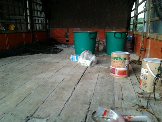 ISUZU KS 21 เครื่อง 165 HP 6BD1 กระบะคอกเหล็กความยาว 4.50 เมตร ช่วงล่างอย่างใหญ่คานหน้า F เฟืองท้าย F ครบพร้อม เครื่องแห้งแรงดีลงเล่มครบถูกต้อง หัวเก๋ง NPR 115 สภาพสวยภายในเก๋งคอนโซลครบพร้อม พวงมาลัยเพาเวอร์ ช่วงล่างคัชซีสวยไม่มีผุ ยาง 8.25 ขอบ 16 สภาพดี