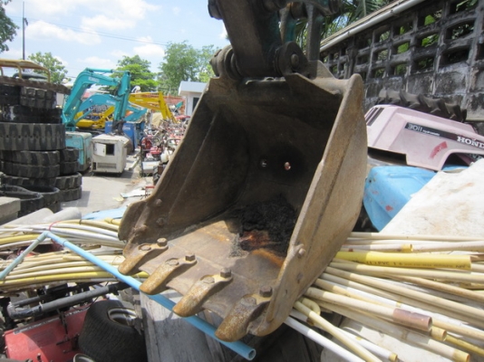 ขาย รถขุดเล็ก KOMATSU รุ่น PC30-7- แทร็กเหล็ก มือสองญี่ปุ่น