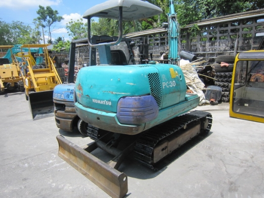 ขาย รถขุดเล็ก KOMATSU รุ่น PC30-7- แทร็กเหล็ก มือสองญี่ปุ่น