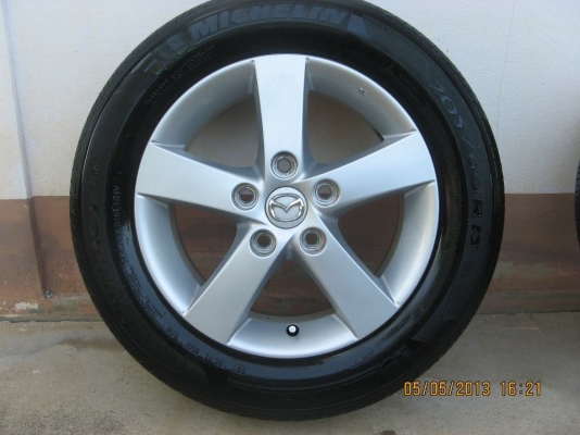 ขายล้อแม็ก MAZDA 3 สภาพสวย ยาง ปี 2010 ขายล้อแม็ก MAZDA 3 สภาพสวย ยาง ปี 2010