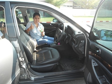 ขายรถสวยสภาพดี Audi Auto1.8 ไม่มีชนหนัก สีสันเต็ม สวย แม็ก 17" ยางใหม่ Airbag คู่ Abs เเอร์เย็น รถสวยสภาพดี ขายรถสวยสภาพดี Audi Auto1.8 ไม่มีชนหนัก สีสันเต็ม สวย แม็ก 17" ยางใหม่ Airbag คู่ Abs เเอร์เย็น รถสวยสภาพดี