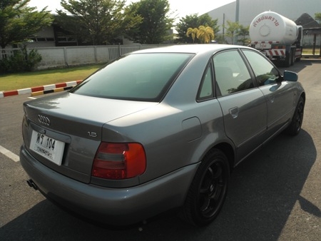 ขายรถสวยสภาพดี Audi Auto1.8 ไม่มีชนหนัก สีสันเต็ม สวย แม็ก 17" ยางใหม่ Airbag คู่ Abs เเอร์เย็น รถสวยสภาพดี ขายรถสวยสภาพดี Audi Auto1.8 ไม่มีชนหนัก สีสันเต็ม สวย แม็ก 17" ยางใหม่ Airbag คู่ Abs เเอร์เย็น รถสวยสภาพดี