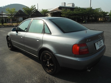 ขายรถสวยสภาพดี Audi Auto1.8 ไม่มีชนหนัก สีสันเต็ม สวย แม็ก 17" ยางใหม่ Airbag คู่ Abs เเอร์เย็น รถสวยสภาพดี ขายรถสวยสภาพดี Audi Auto1.8 ไม่มีชนหนัก สีสันเต็ม สวย แม็ก 17" ยางใหม่ Airbag คู่ Abs เเอร์เย็น รถสวยสภาพดี