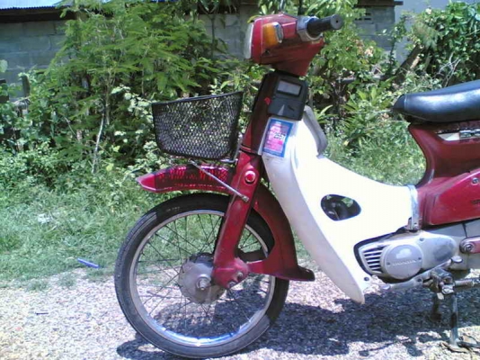 ขาย Honda C700 (นันทิดา) ทะเบียนเต็มพร้อมชุดโอนแก้ CDI แล้ว รถสมบูรณ์มากอะไหร่แท้เดิมติดรถ รถพร้อมใช้ขาย 9900 บาท