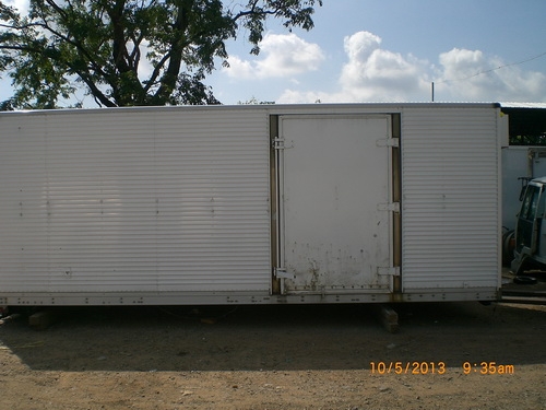 ตู้เย็น 5.5 เมตร เก่านอกหนา พร้อมชุดทำความเย็น