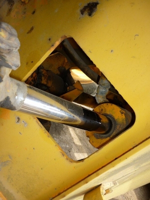 รถตักล้อยาง CAT 910F รถสวยมาก ใช้งานได้เลย รอนำเข้าครับ ติดต่อ มานะ 085-9049669