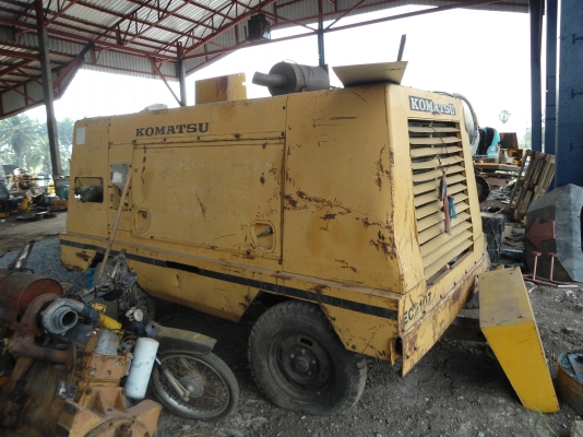 ขายปั๊มลมเก่าญี่ปุ่น KOMATSU สภาพพร้อมใช้ สนใจติดต่อ บอย 085-156-2314