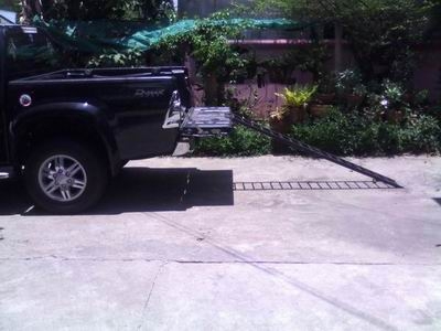 ขายบันไดขึ้นรถ2 เมตร 999 บาทส่ง EMS ทั่วไทย ต่อรองได้ มารับที่กระโพลดได้อีกครับ