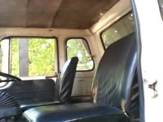 HINO KL 185 HP HO7C รถบรรทุก 6 ล้อ กระบะเหล็กคอกไม้ความยาว 5 เมตรสภาพสวย เครื่องแน่นแรงดีมากๆ หัวเก๋งสีบางเดิมๆไม่่มีผุ ภายในเก๋งคอนโซลสวยครบ พวงมาลัยเพาเวอร์ ช่วงล่างคัชซีไม่มีบวม ยาง 9.00 ขอบ 20 สภาพดีประมาณ 70\% พร้อมใช้งาน เอกสารทะเบียนภาษีครบพร้อมโอน HINO KL 185 HP HO7C รถบรรทุก 6 ล้อ กระบะเหล็กคอกไม้ความยาว 5 เมตรสภาพสวย เครื่องแน่นแรงดีมากๆ หัวเก๋งสีบางเดิมๆไม่่มีผุ ภายในเก๋งคอนโซลสวยครบ พวงมาลัยเพาเวอร์ ช่วงล่างคัชซีไม่มีบวม ยาง 9.00 ขอบ 20 สภาพดีประมาณ 70\% พร้อมใช้งาน เอกสารทะเบียนภาษีครบพร้อมโอน