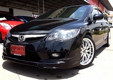 Honda New Civic ปี 2010  ดาวน์น้อย น้อย รถสวย โคตร โคตร จ้า